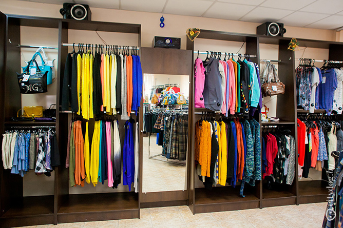 Бизнес идея: стоковый магазин одежды - GrandActive