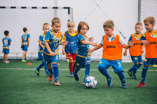 Футбольная школа для детей - GrandActive