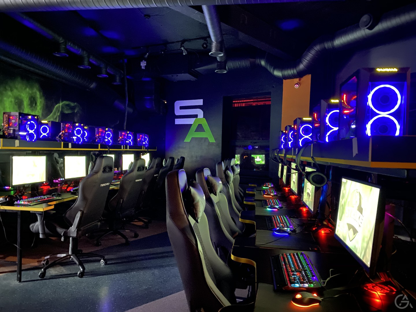 Strike Arena - сеть компьютерных клубов в Казани - GrandActive