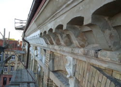 Выход проектов из России - GrandActive