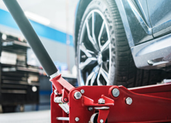 Большой автоцентр на Васильевском острове  - GrandActive