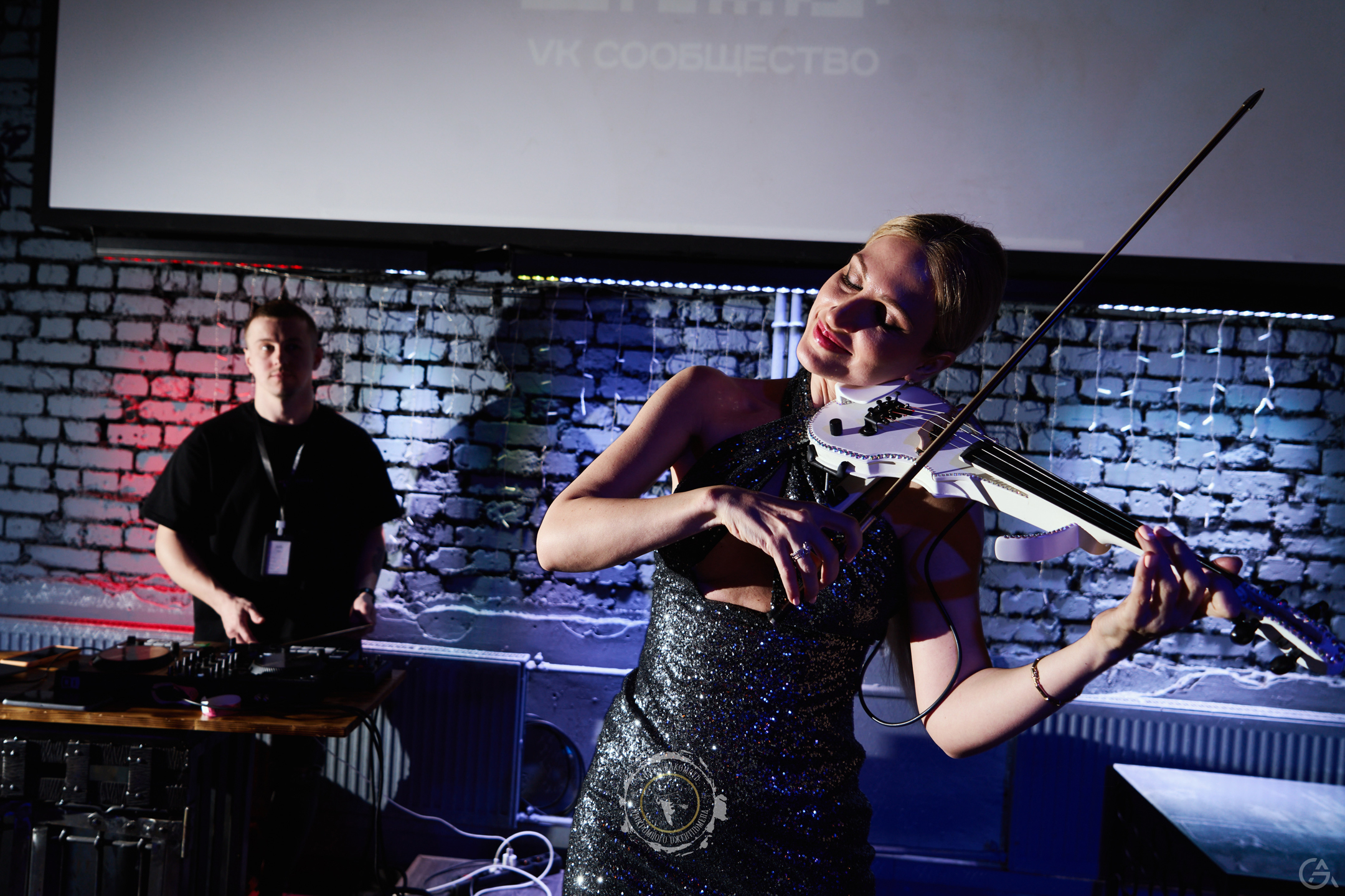 Комедийно-психологическое шоу про отношения полов - GrandActive