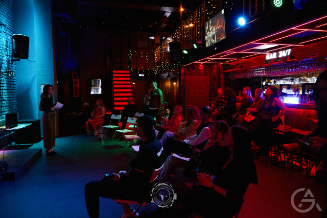 Комедийно-психологическое шоу про отношения полов - GrandActive