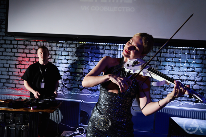 Комедийно-психологическое шоу про отношения полов - GrandActive