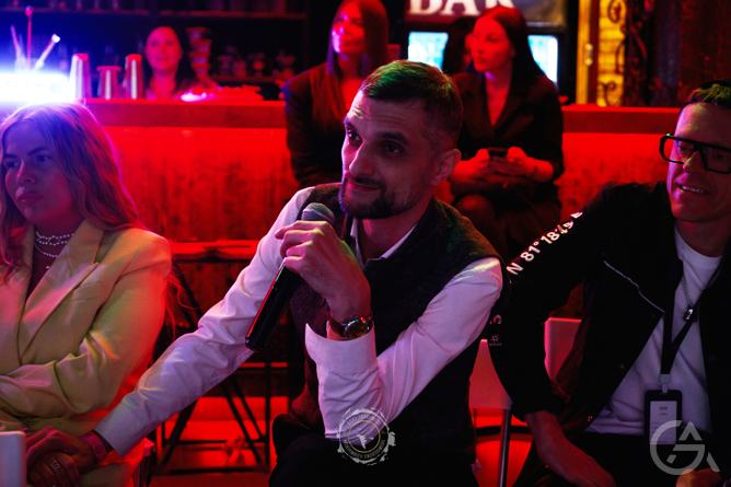 Комедийно-психологическое шоу про отношения полов - GrandActive